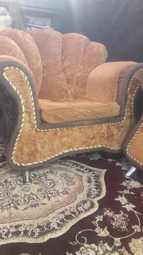 مبل راحتی پارچه مخمل|مبلمان خانگی و میز عسلی|کرمان, |دیوار