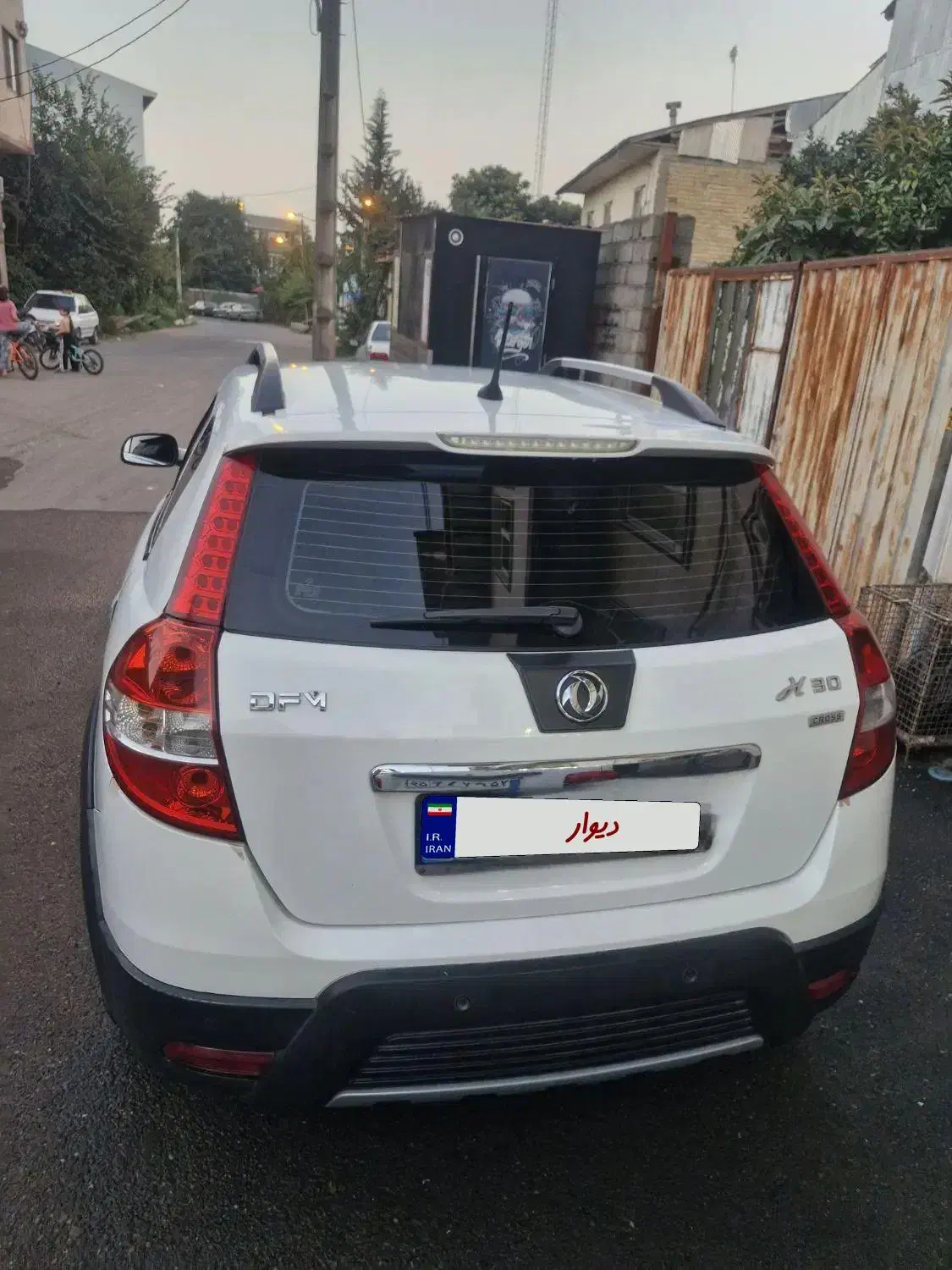 اچ سی کراس (دانگ فنگ)|خودرو سواری و وانت|کومله, |دیوار