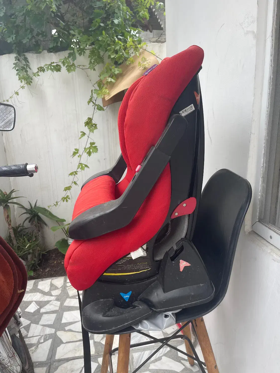 صندلی ماشین|تخت و صندلی بچه|نور, |دیوار