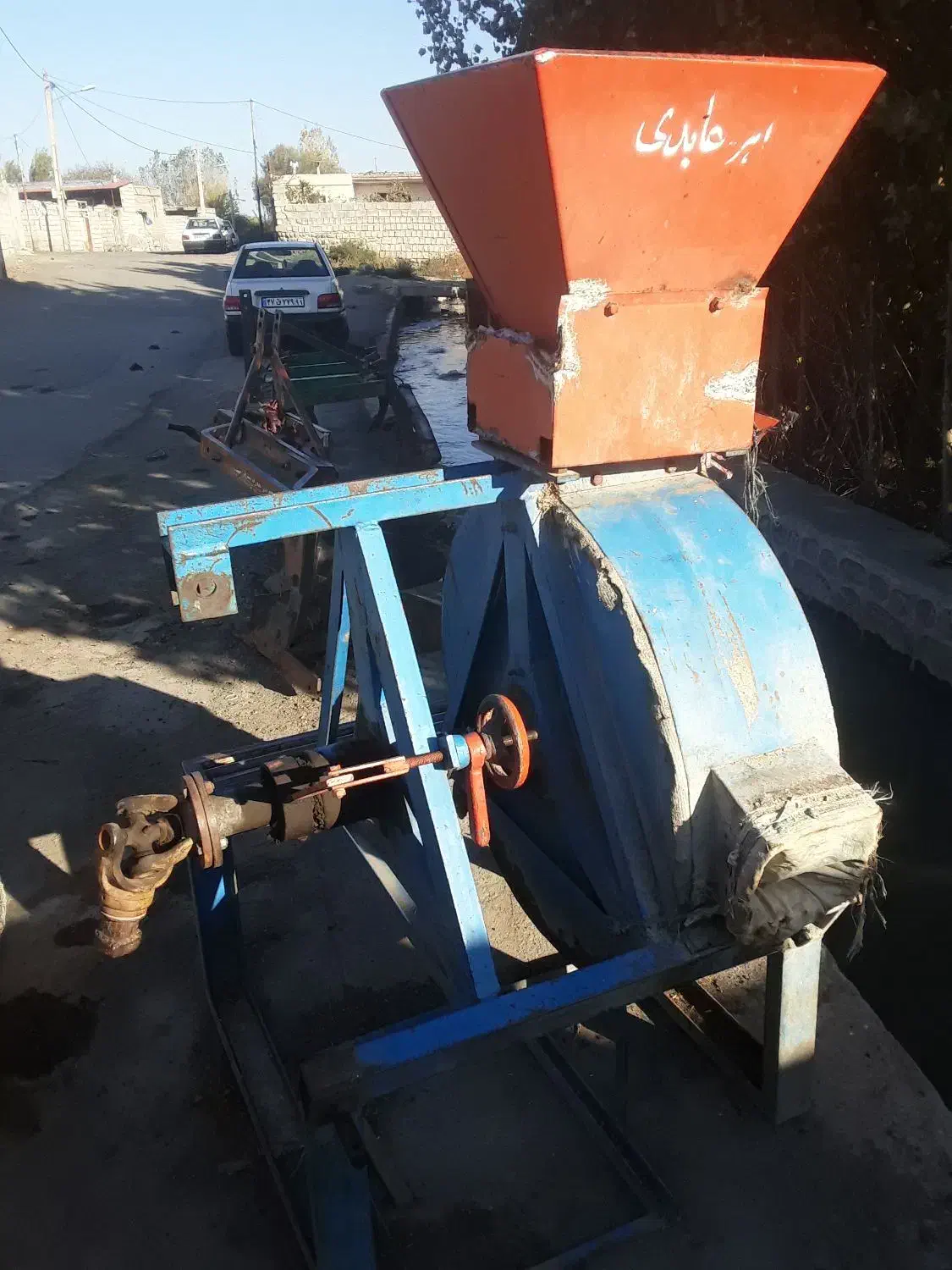 آسیاب|ماشین‌آلات صنعتی|قصابه, |دیوار