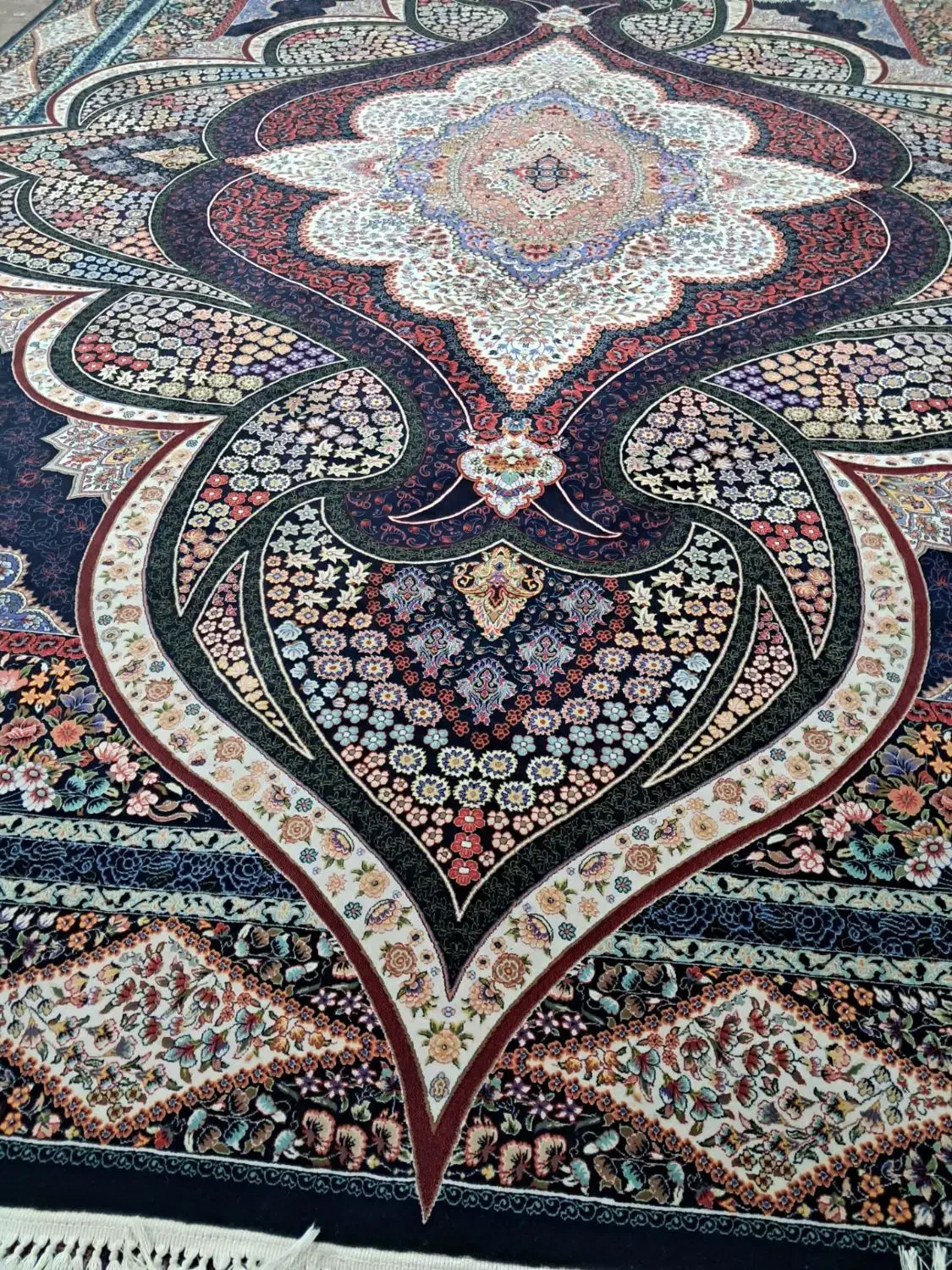 ۳ تخته فرش ۱۲مترکیمیا ۷۰۰شانه اصلی تمام نخ|فرش|ورامین, ریحان آباد|دیوار