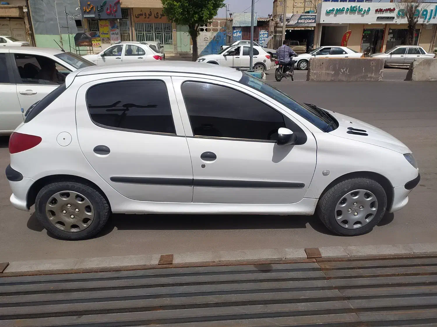 206|خودرو سواری و وانت|سیرجان, |دیوار