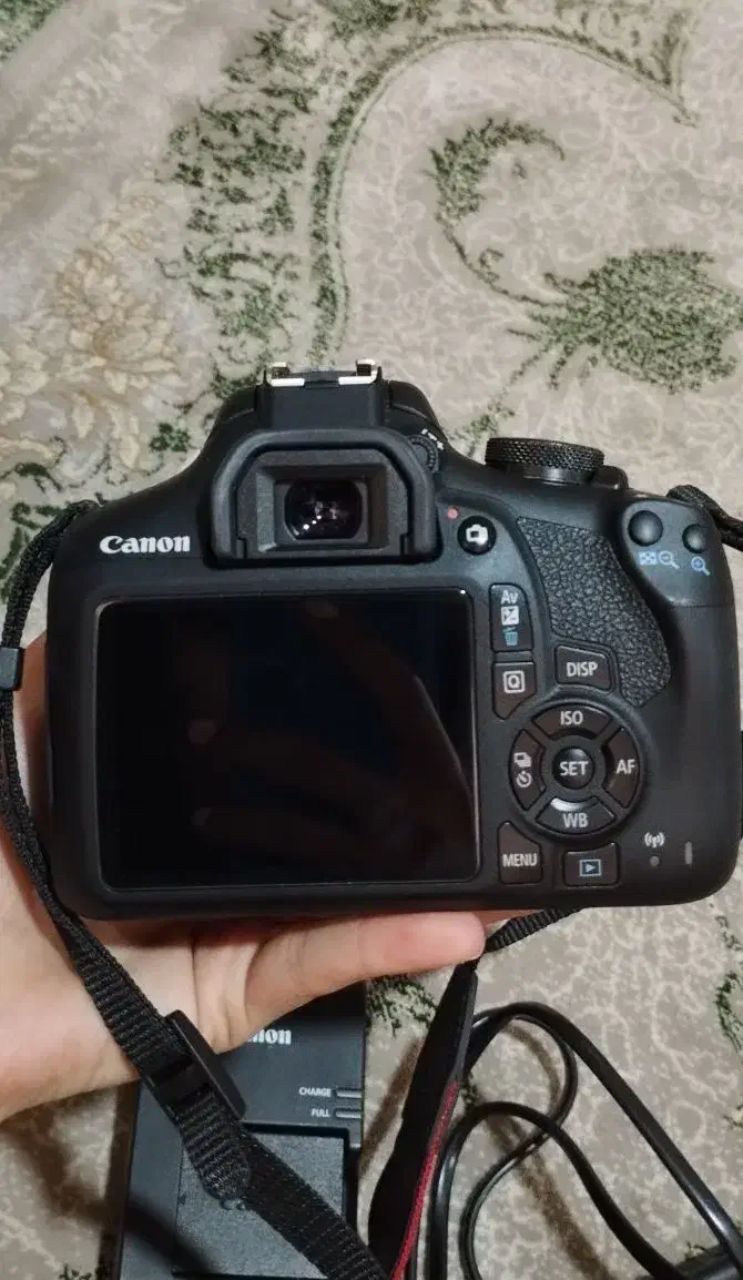 دوربین Canon 2000d|دوربین عکاسی و فیلم‌برداری|فولادشهر, زاینده رود|دیوار