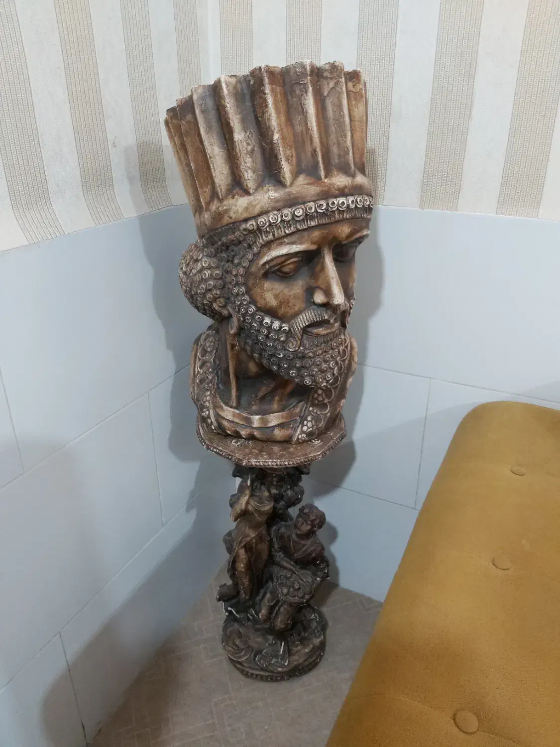 مجسمه سردیس هخامنشی|مجسمه، تندیس، ماکت|امیدیه, |دیوار