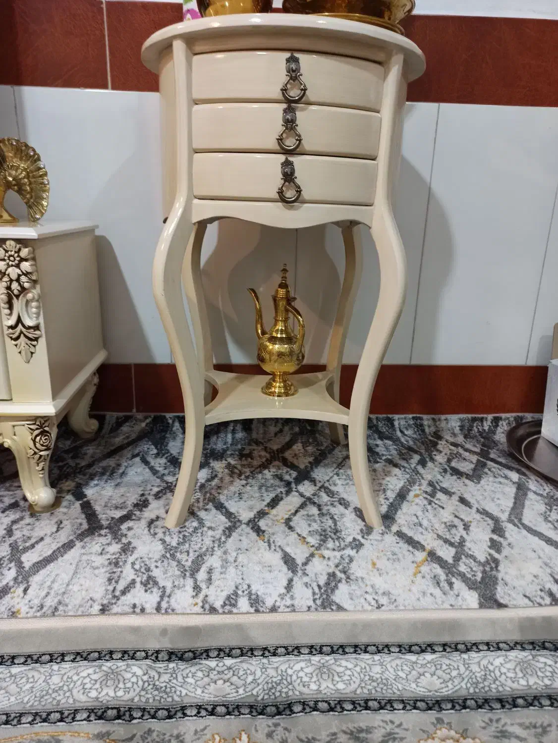 تلویزیون و زیر تلویزیون|تلویزیون و پروژکتور|بروجرد, |دیوار