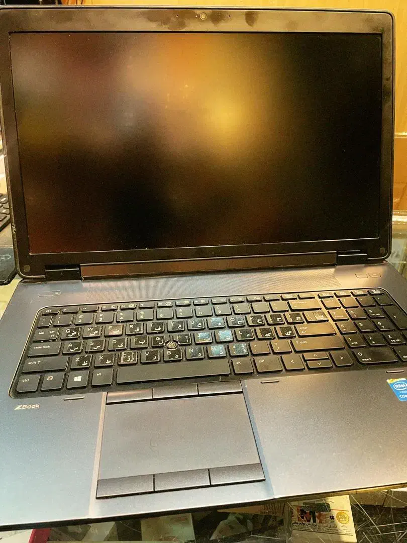 لپ تاپ hp|رایانه همراه|ری, شهادت|دیوار