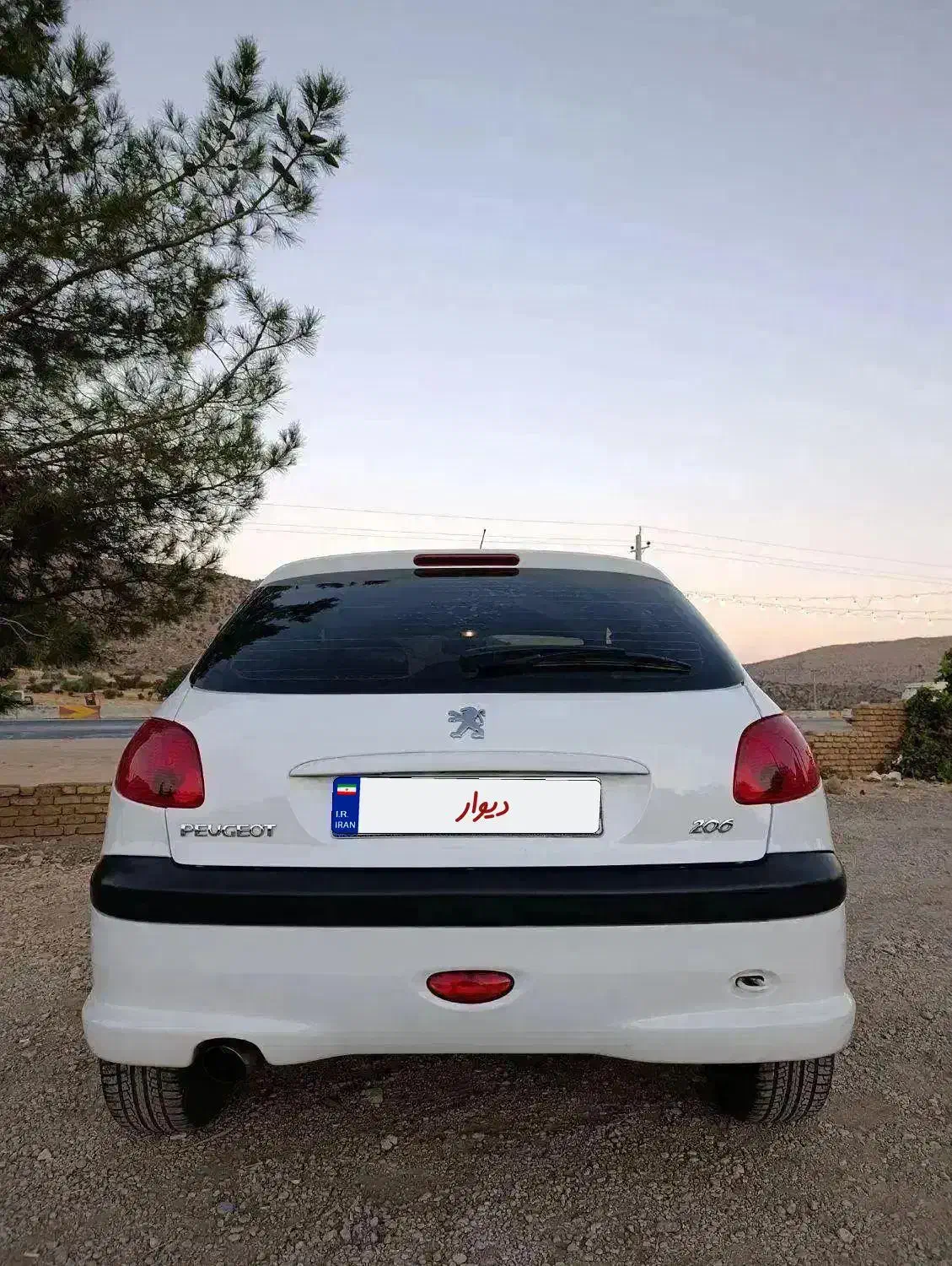 tu3 206 1398  تمام فابریک بشدت بکر|خودرو سواری و وانت|شیراز, شهرک والفجر|دیوار