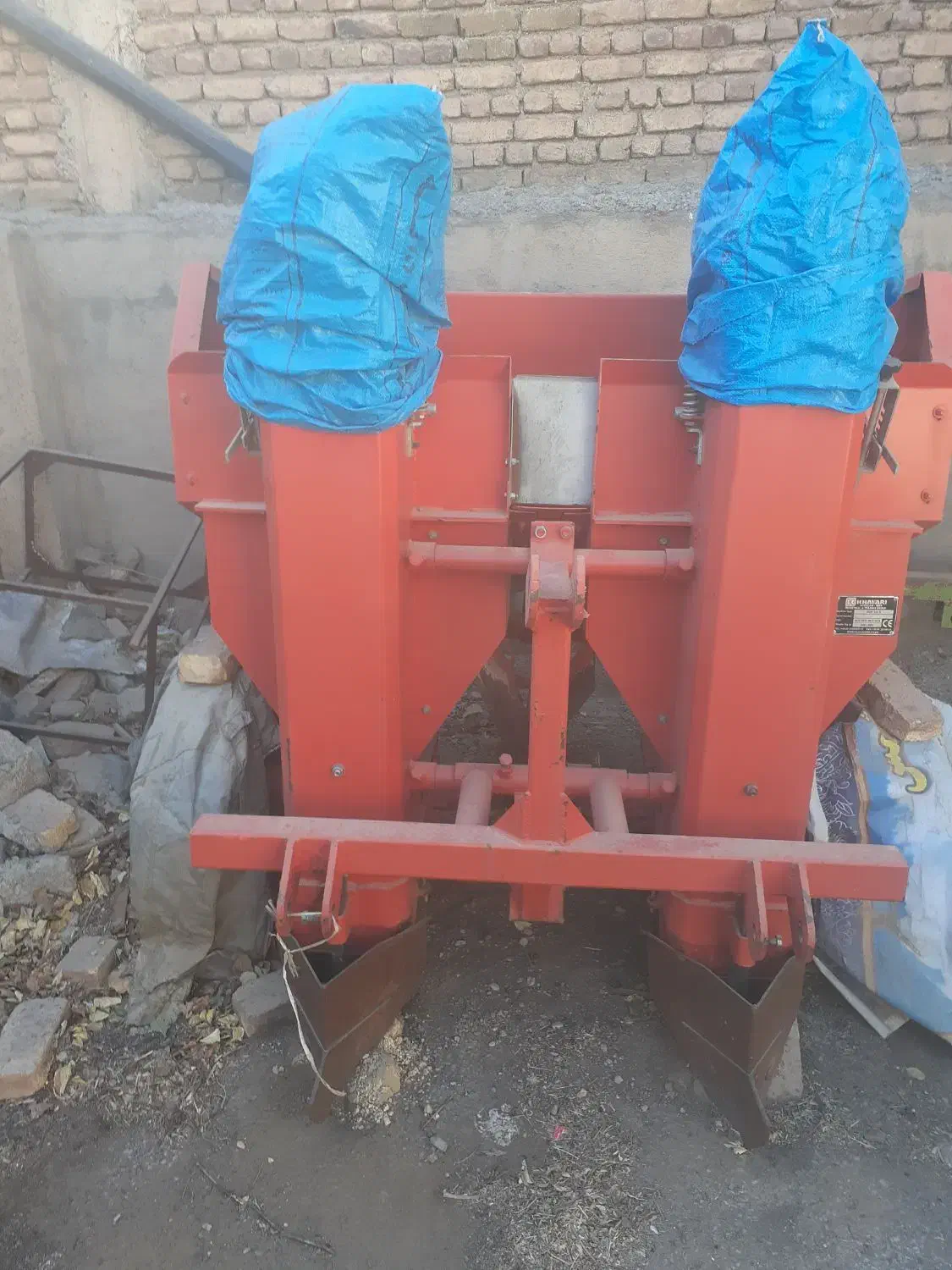 دستگاه سیب زمینی کار و سمپاشی ۴۰۰لیتری|ماشینآلات صنعتی|بهار, |دیوار