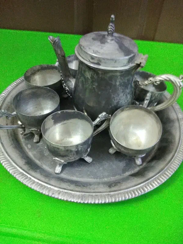 دکری|کلکسیون اشیاء عتیقه|یزد, |دیوار