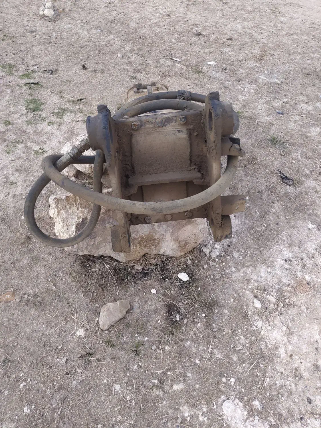 با سلام خدمت دوستان پیکور بیل مکانیکی ۸۰۰ کیلویی|قطعات یدکی و لوازم جانبی|کبودرآهنگ, |دیوار