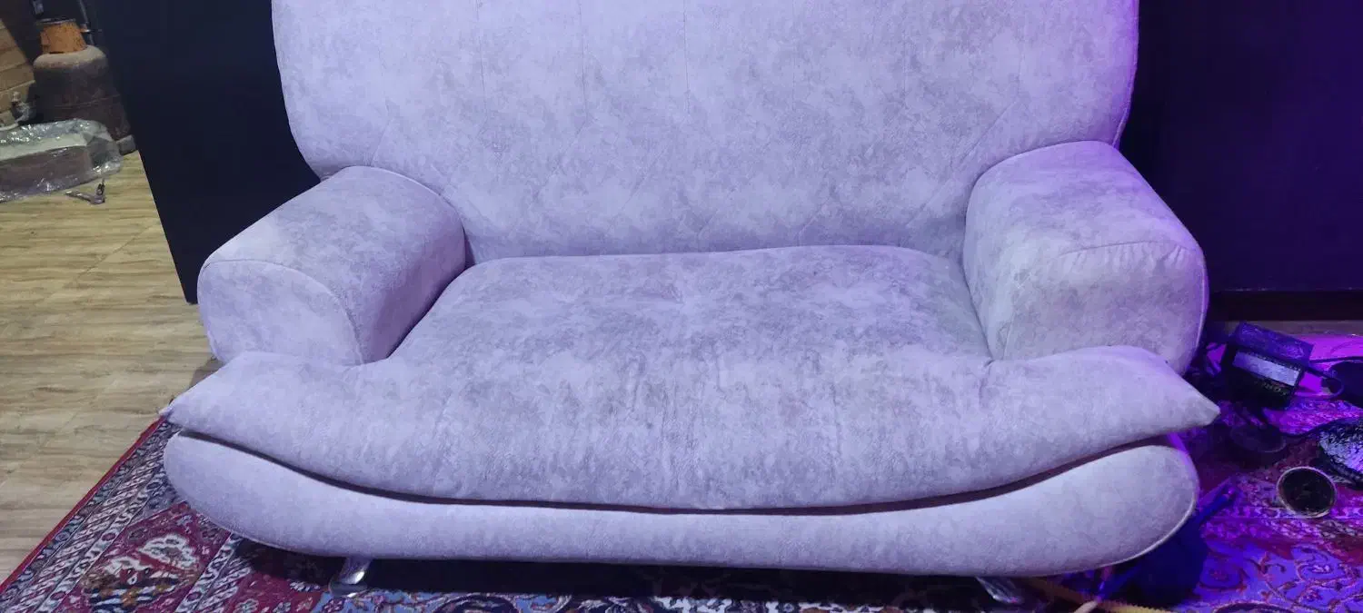 مبل ۷نفره درحد نو|مبلمان خانگی و میز عسلی|شیراز, علوم پزشکی|دیوار