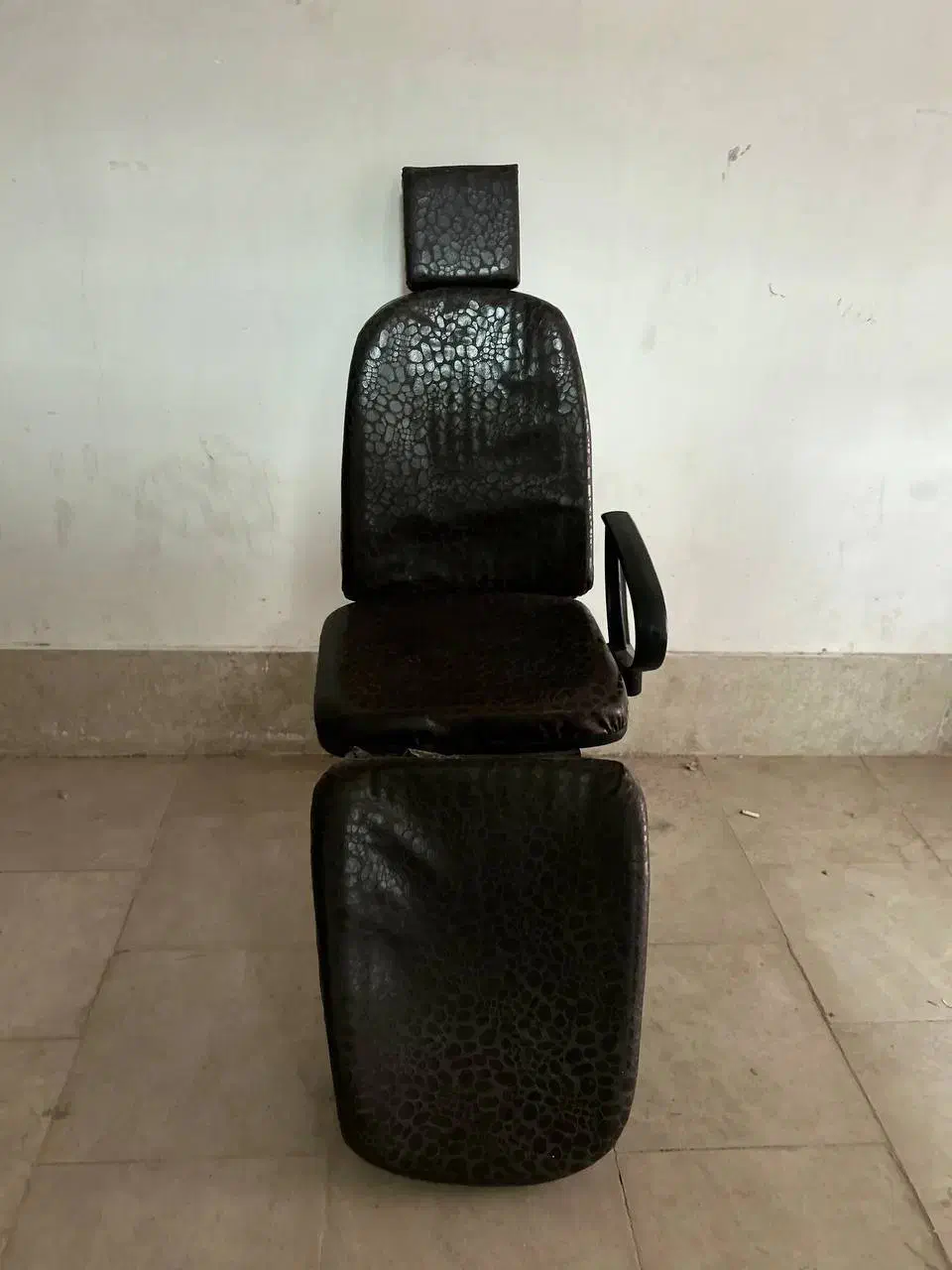 صندلی اریشگاه|آرایشگاه و سالنهای زیبایی|هشتگرد, فاز ۷ مهستان|دیوار