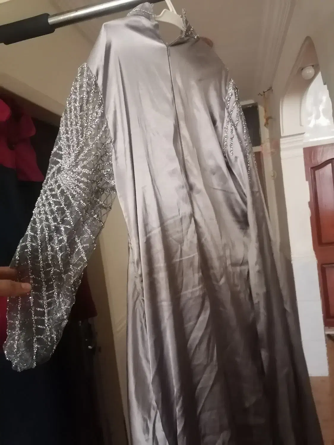 لباس مجلسی|لباس|تربت جام, پاسداران|دیوار