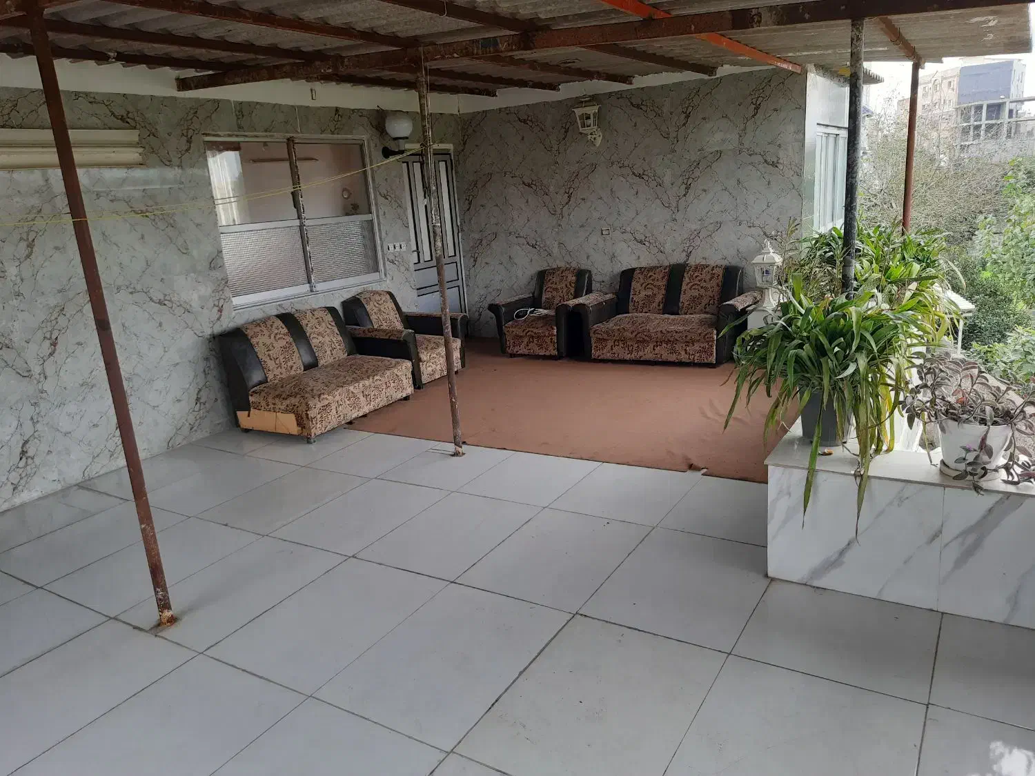 نیازمند نیروی کار جهت کار در گلخانه|استخدام سرایداری و نظافت|آمل, |دیوار