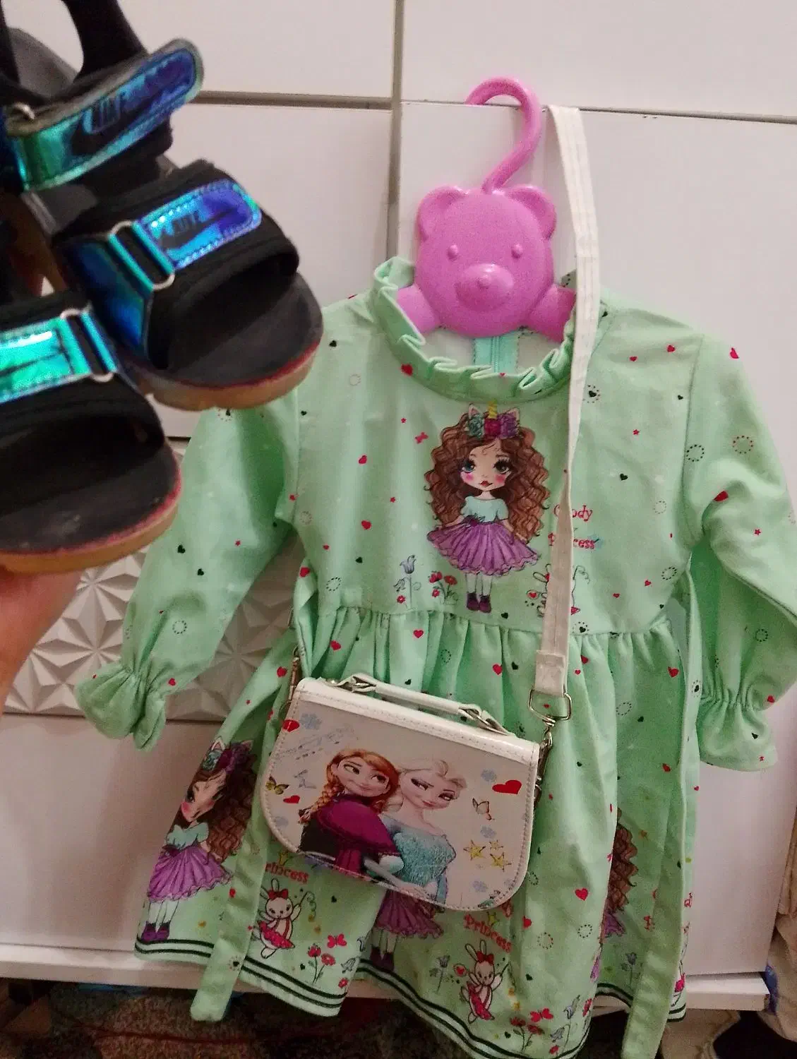 همه باهم دویست یک سال ونیم|کفش و لباس بچه|قم, حنیف نژاد|دیوار