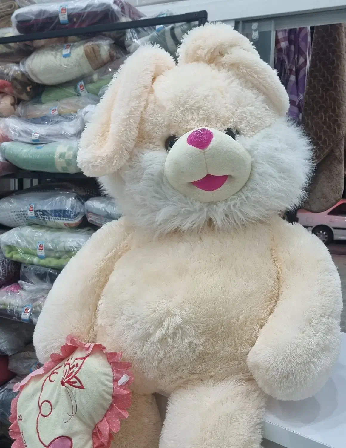 خشکشویی و پتوشویی لبخند با پیک رایگان در کل شهر|خدمات نظافت|شیراز, کوی زهرا|دیوار