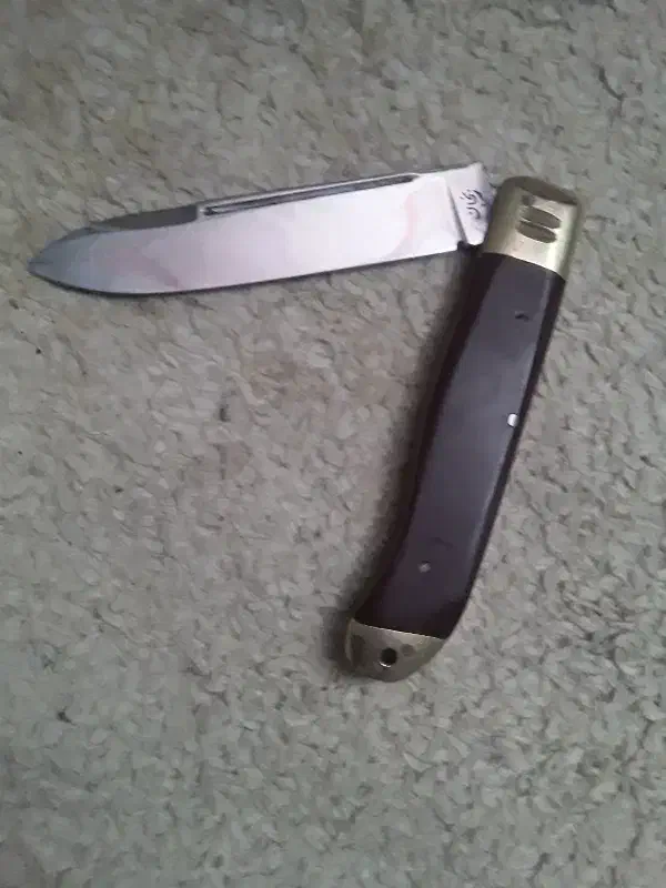 چاقو|کلکسیون اشیاء عتیقه|اهواز, سیاحی(سه راه خرمشهر)|دیوار