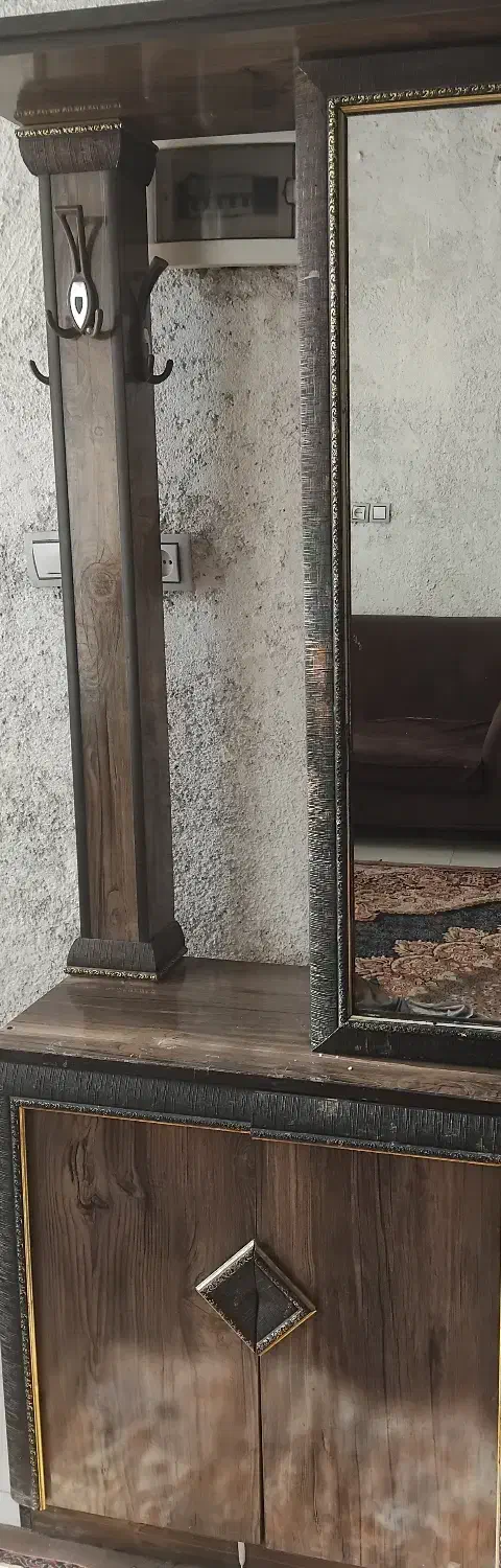 فروش فوری جاکفشی صحیح وسالم|جاکفشی، کمد، دراور|داراب, |دیوار