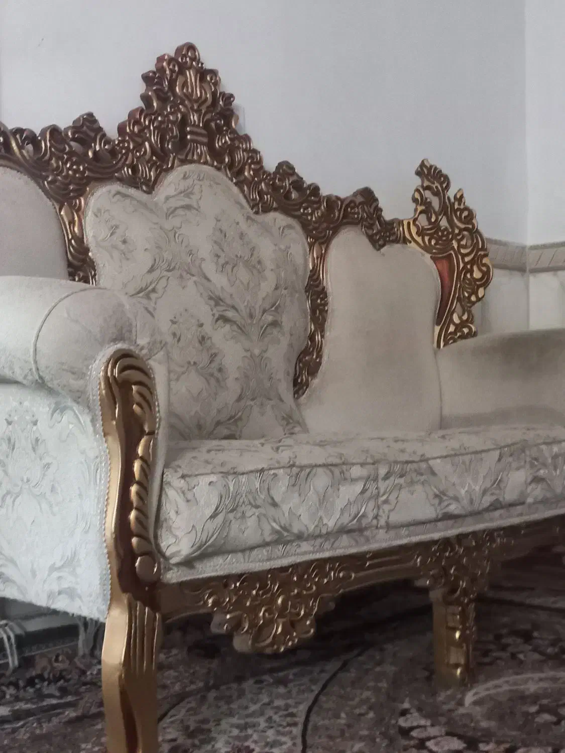 مبل سلطنتی 7 نفره با میز عسلی|مبلمان خانگی و میز عسلی|پیشوا, |دیوار