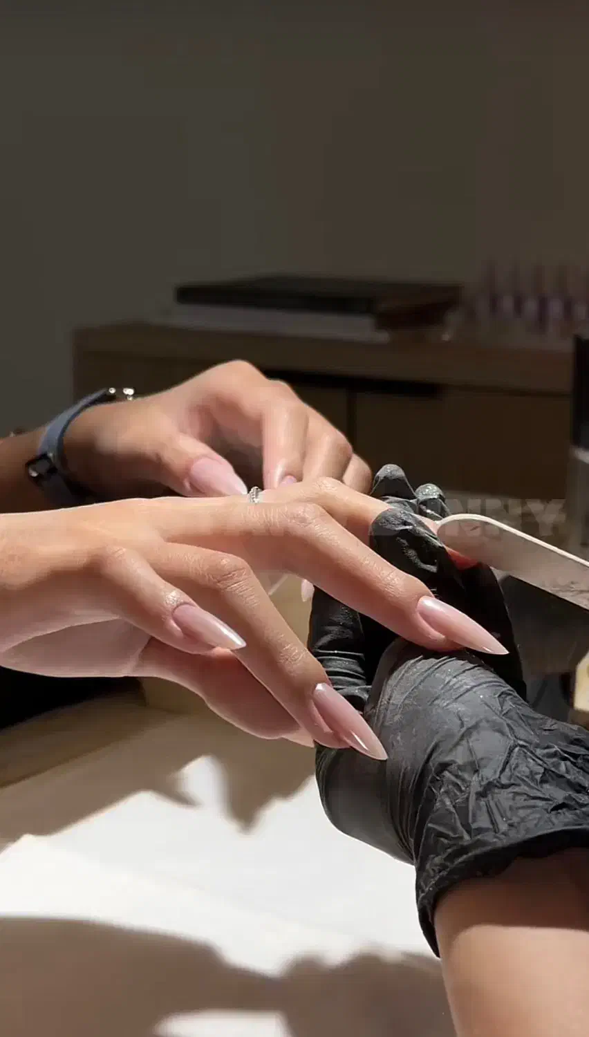 استخدامی سالن زیبایی|استخدام درمانی، زیبایی، بهداشتی|اهواز, کوی سعدی|دیوار