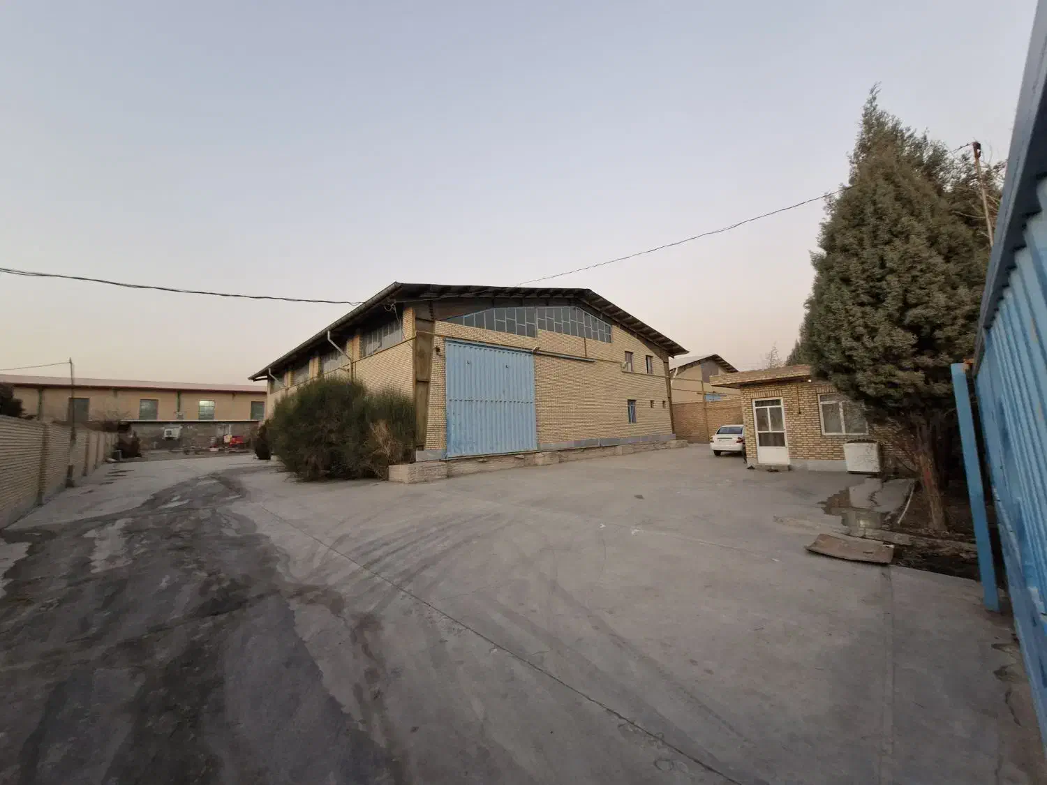 فروش ۴۶۰۰ متر کارخانه کارتن و چاپ شهرک عباس آباد|فروش دفتر صنعتی، کشاورزی، تجاری|شریفآباد, |دیوار