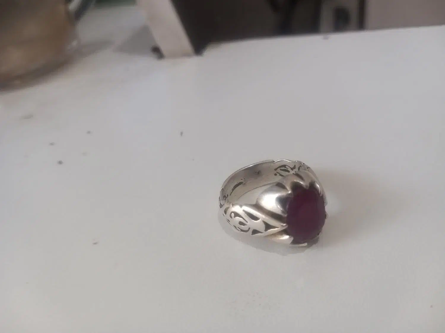 انگشتر یاقوت سرخ|کلکسیون اشیاء عتیقه|جهرم, |دیوار