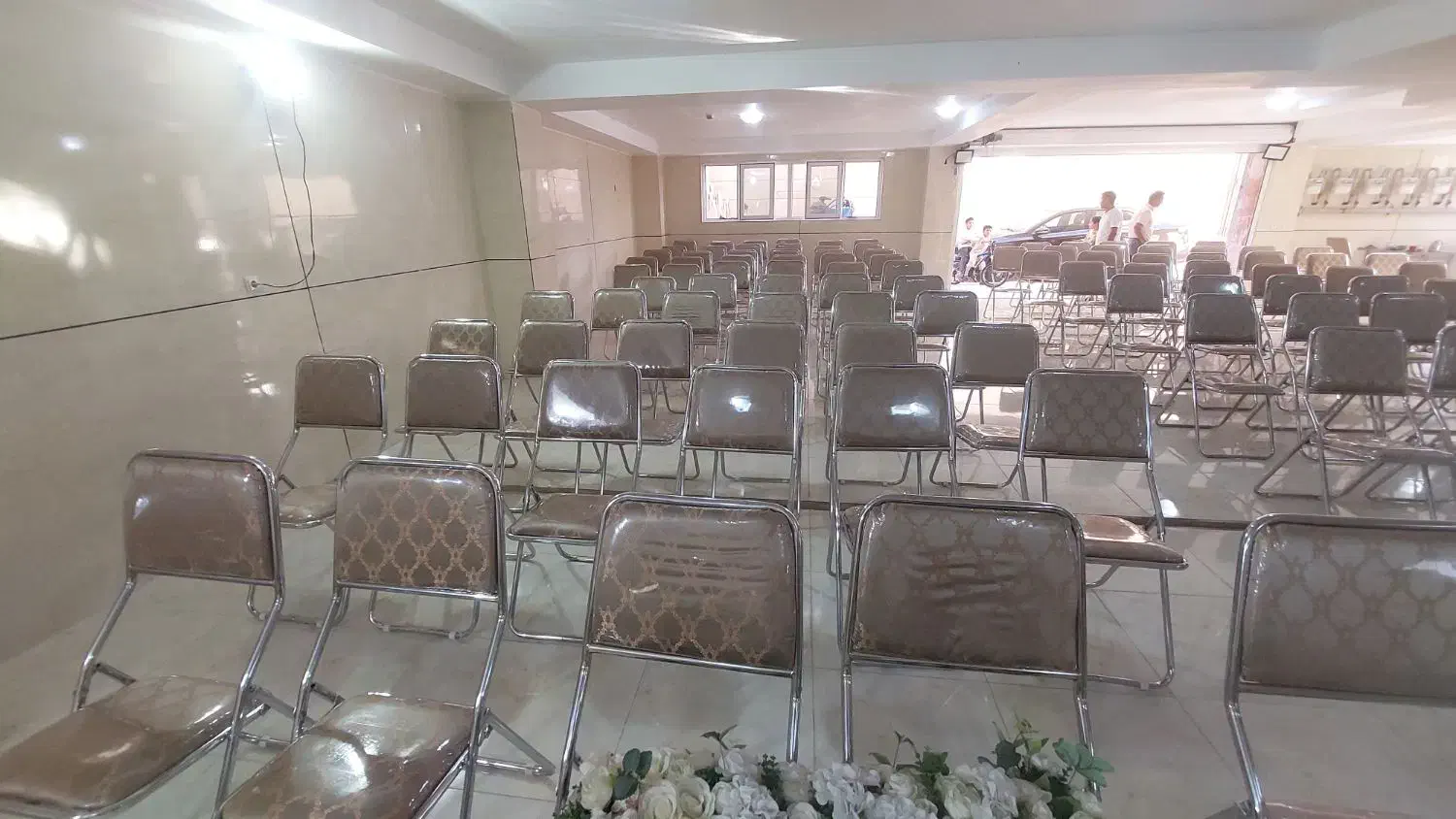 اجاره صندلی و میز تاشو میز عسلی میز پذیرایی فلزی|خدمات پذیرایی، مراسم|زنجان, |دیوار