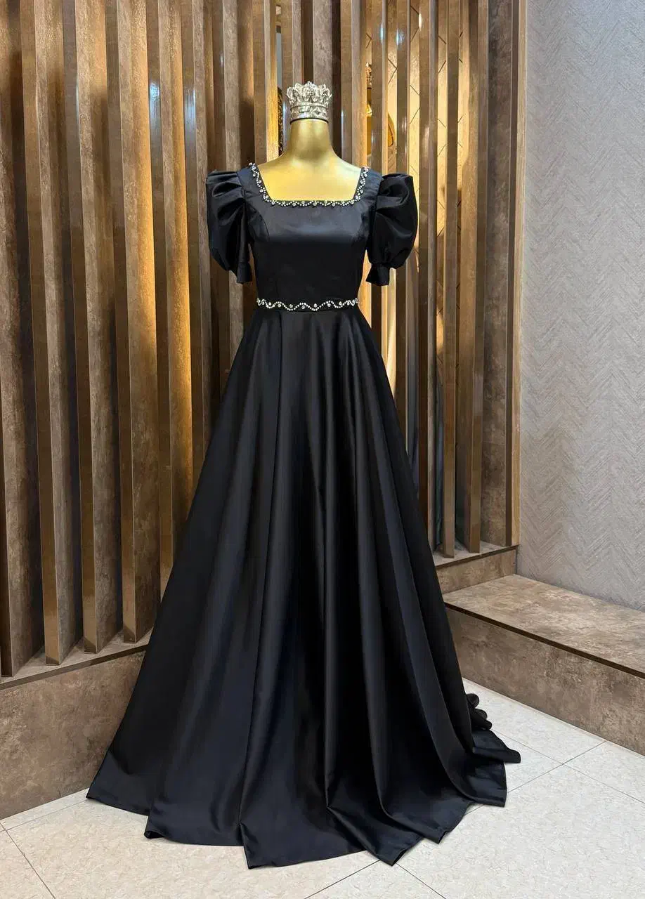 لباس مجلسی|لباس|ساری, |دیوار