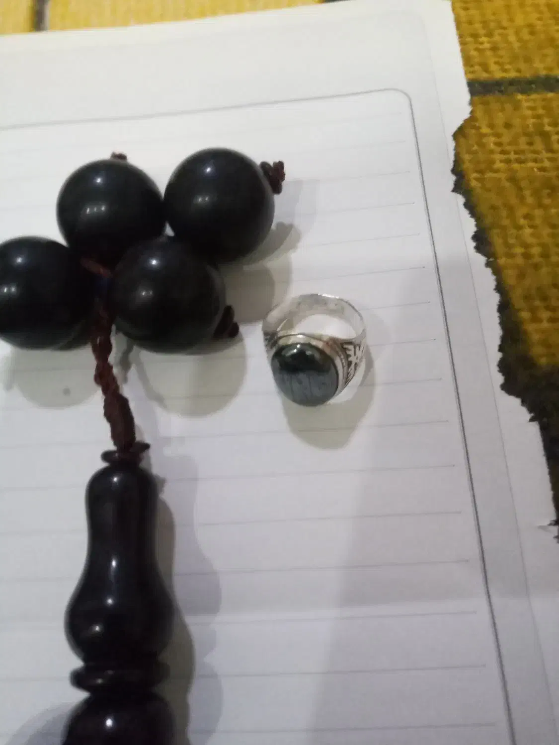 تسبیح عتیقه وانگشتر|کلکسیون اشیاء عتیقه|برازجان, |دیوار