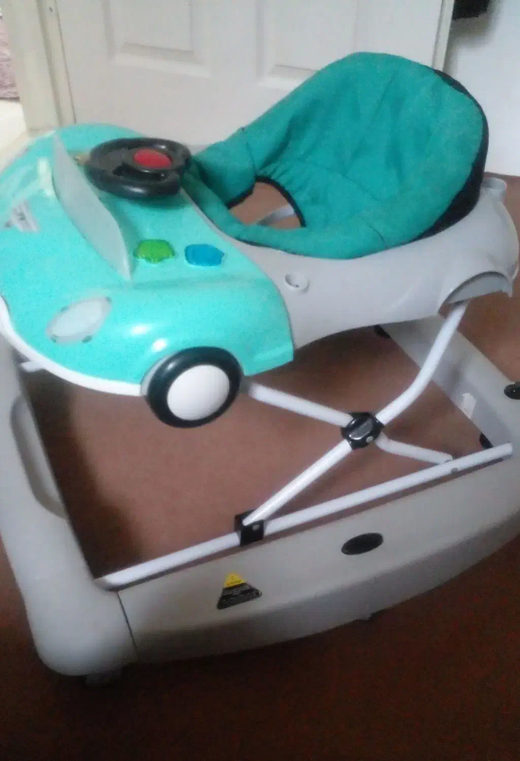 روروعک|اسباب و اثاث بچه|میانه, |دیوار