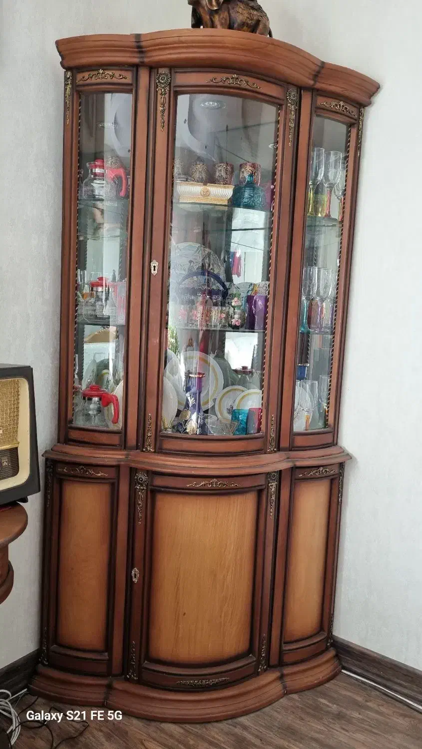 کنسول چوبی دو. تکه|بوفه، ویترین، کنسول|شیراز, کلاهدوز|دیوار