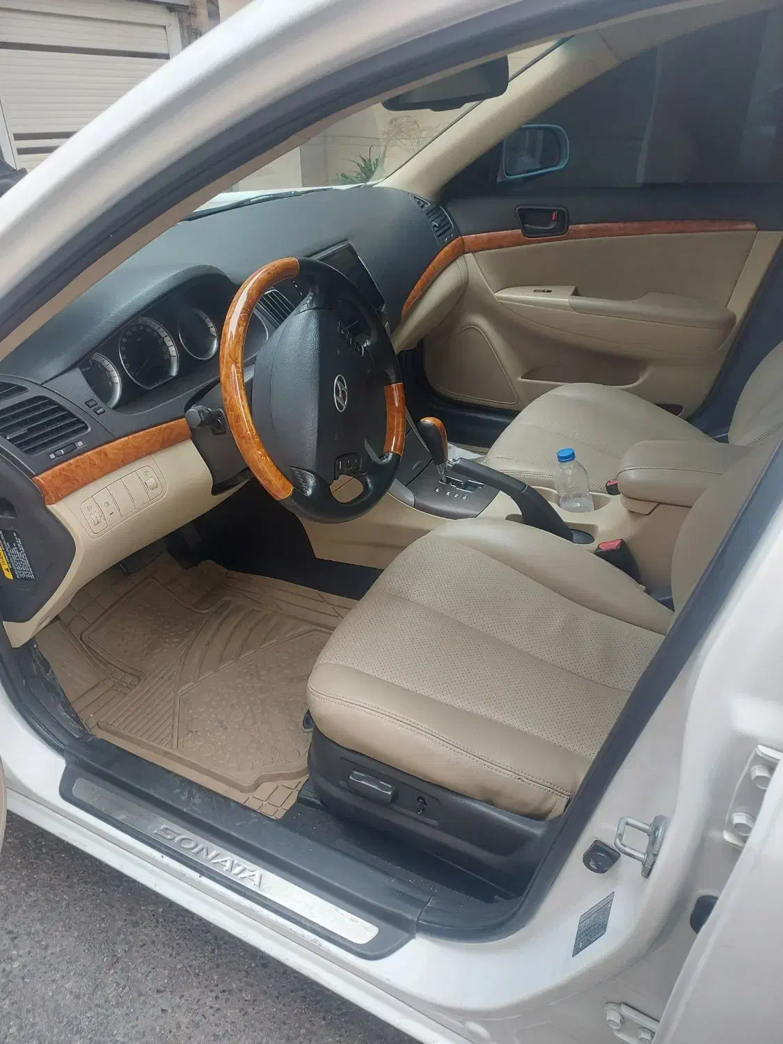 سوناتا ۲۰۰۹ سفید|خودرو سواری و وانت|رشت, علی آباد|دیوار