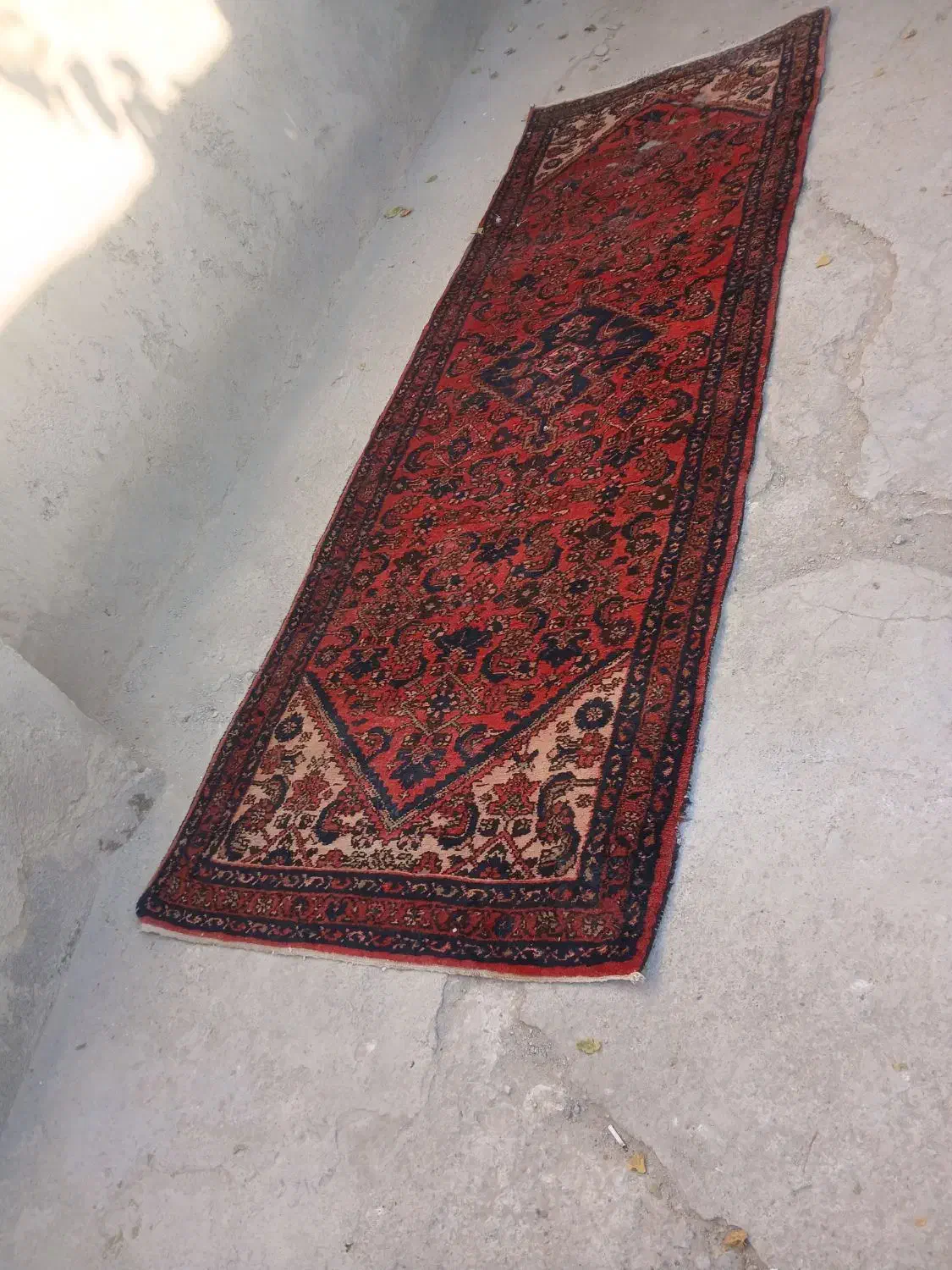 فرش کناره  دست بافت|فرش|کبودرآهنگ, |دیوار