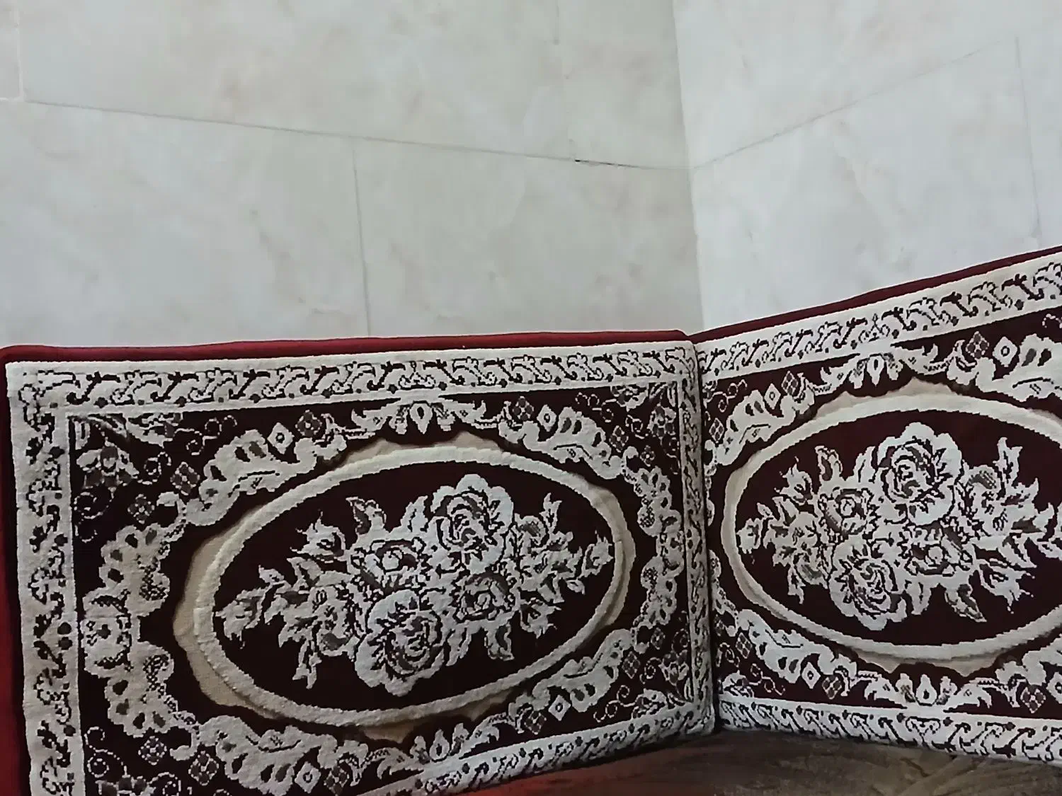 پشتی|پشتی|قدس, شهر‌قدس|دیوار