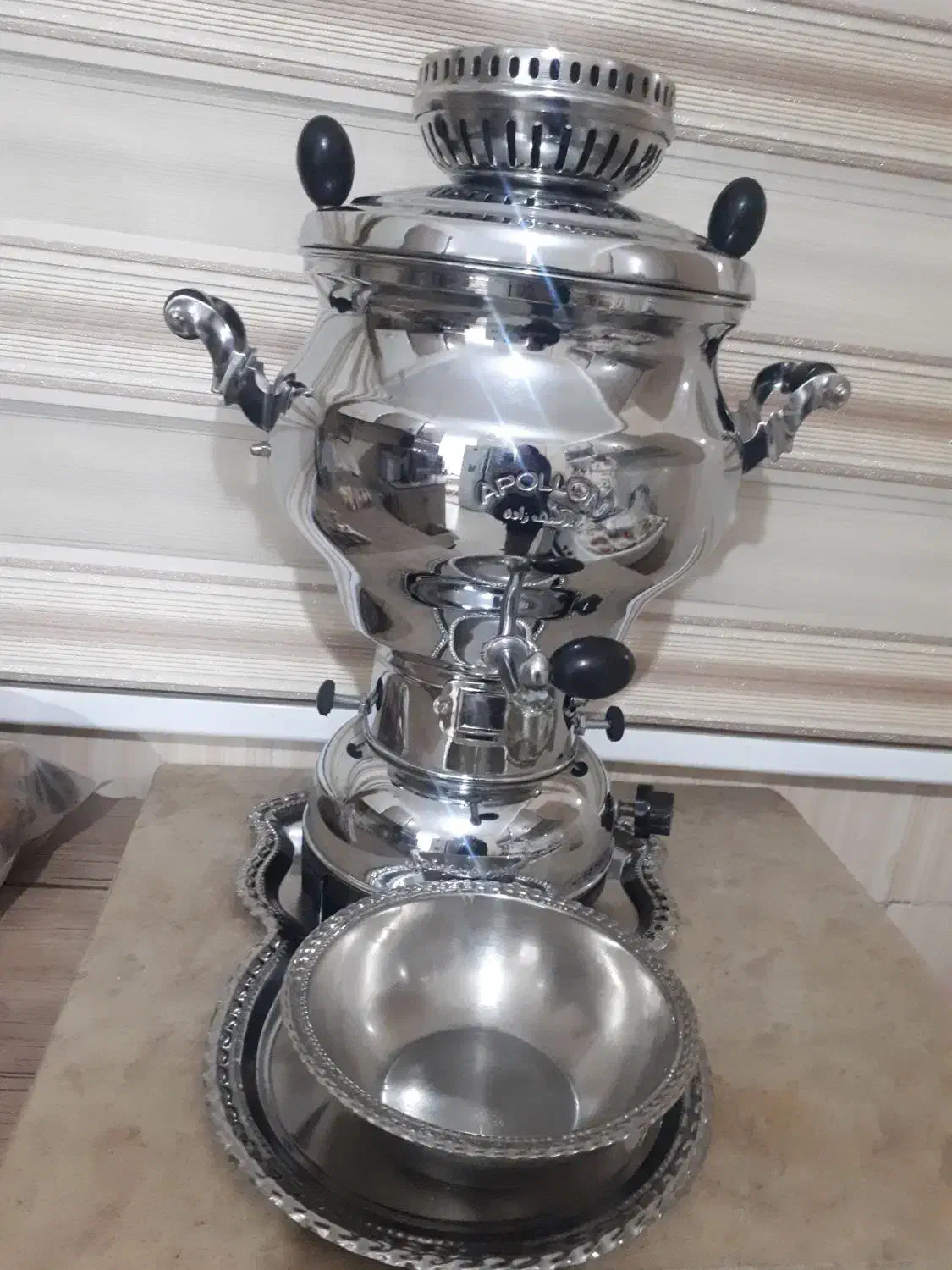 سماور|سماور، چای‌ساز، قهوه‌ساز|صحنه, |دیوار