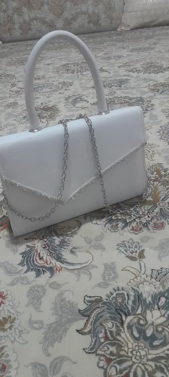 کیف و کفش|کیف، کفش، کمربند|دورود, |دیوار