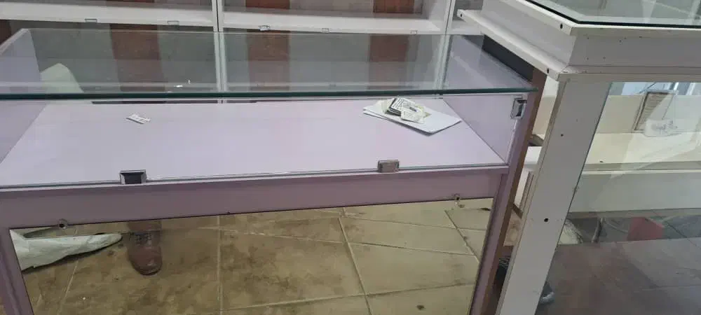 میز پیشخوان و مانکن|فروشگاه و مغازه|همدان, |دیوار