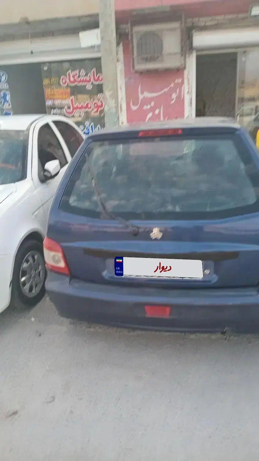 هاچبک رنگ آبی کاربنی|خودرو سواری و وانت|دوگنبدان, |دیوار