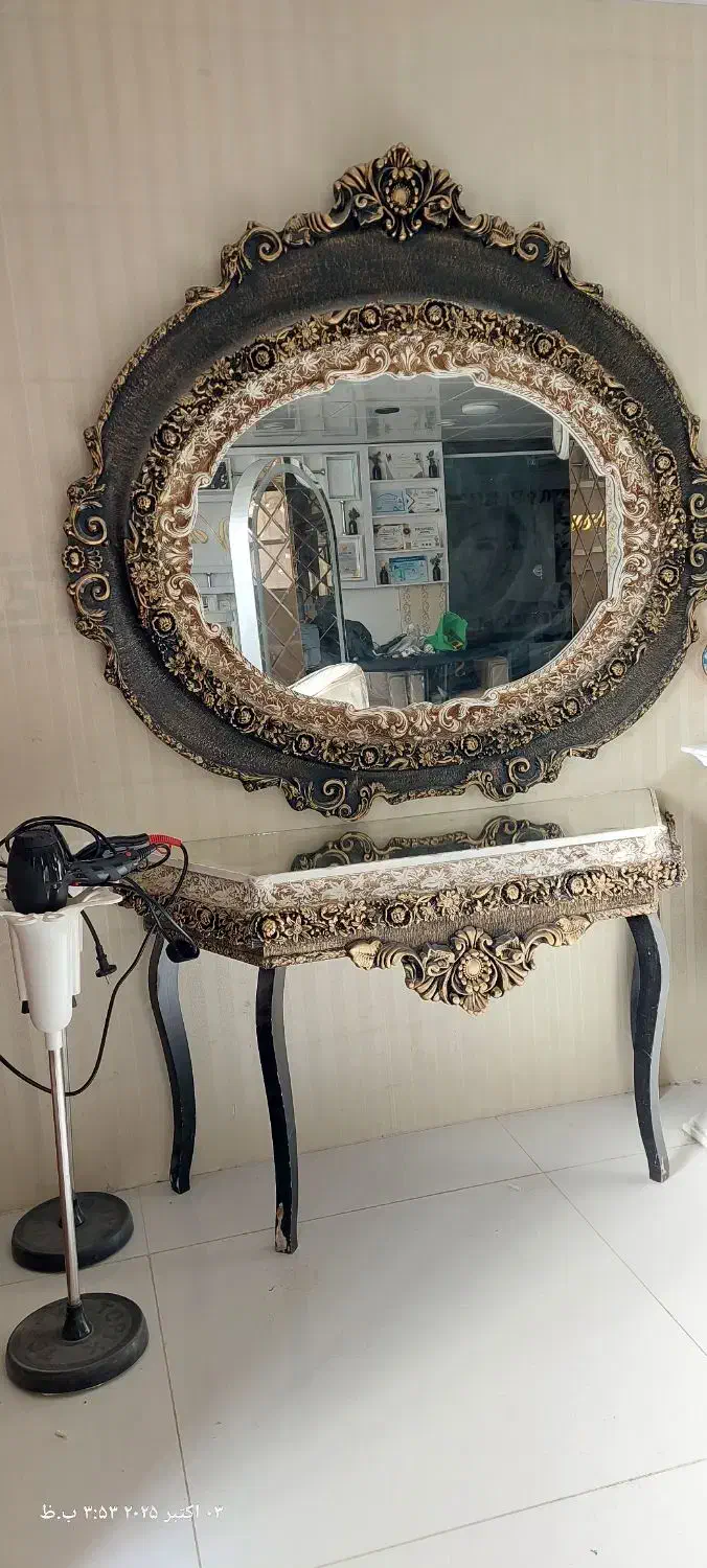 آینه و کنسول در حد نو|بوفه، ویترین، کنسول|سپیدان, |دیوار