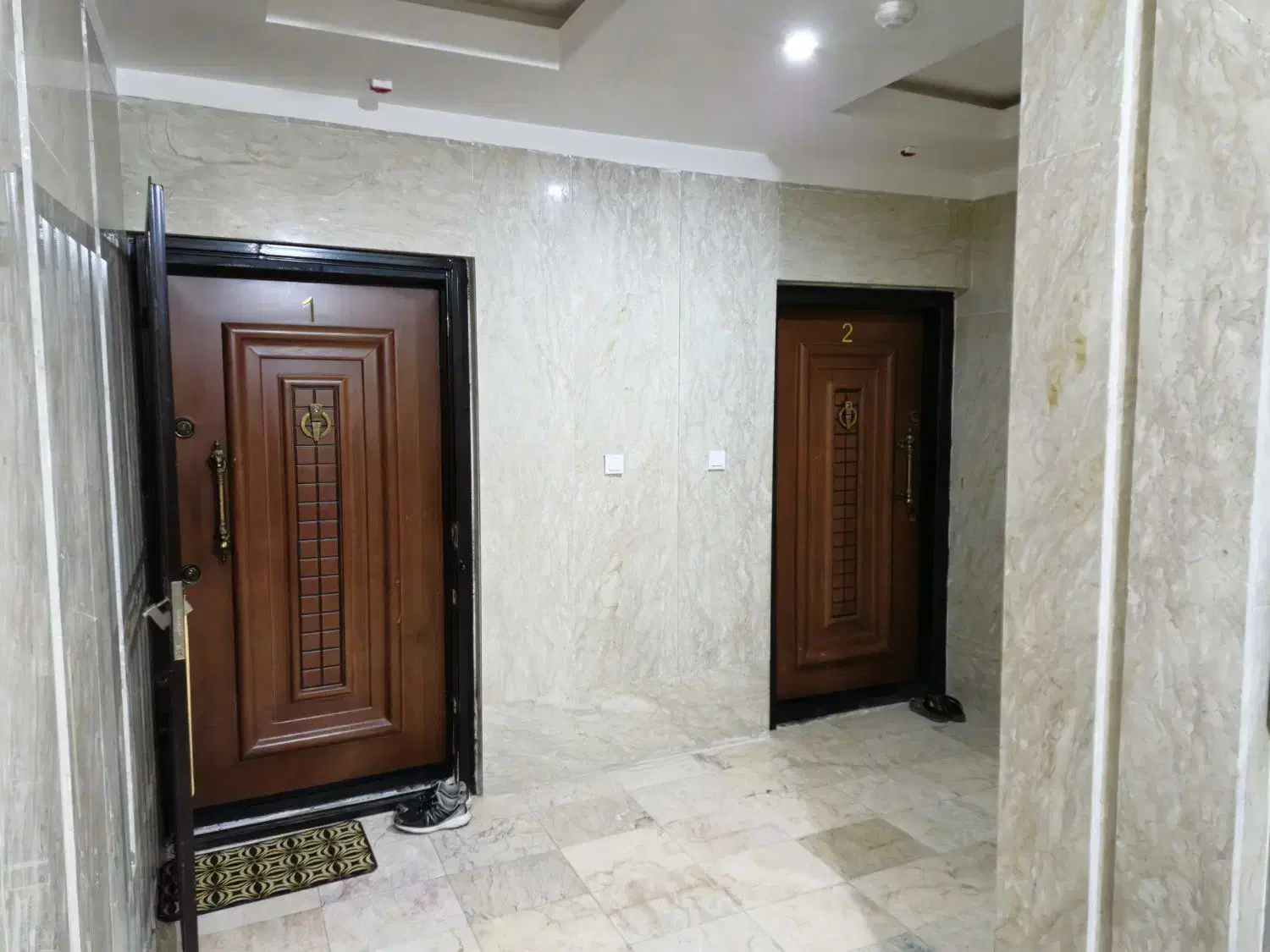 آپارتمان ۱۹۰ متری/فوری فروشی/فول/سالن دلباز و بزرگ|فروش آپارتمان|هشتگرد, فاز ۲ مهستان|دیوار