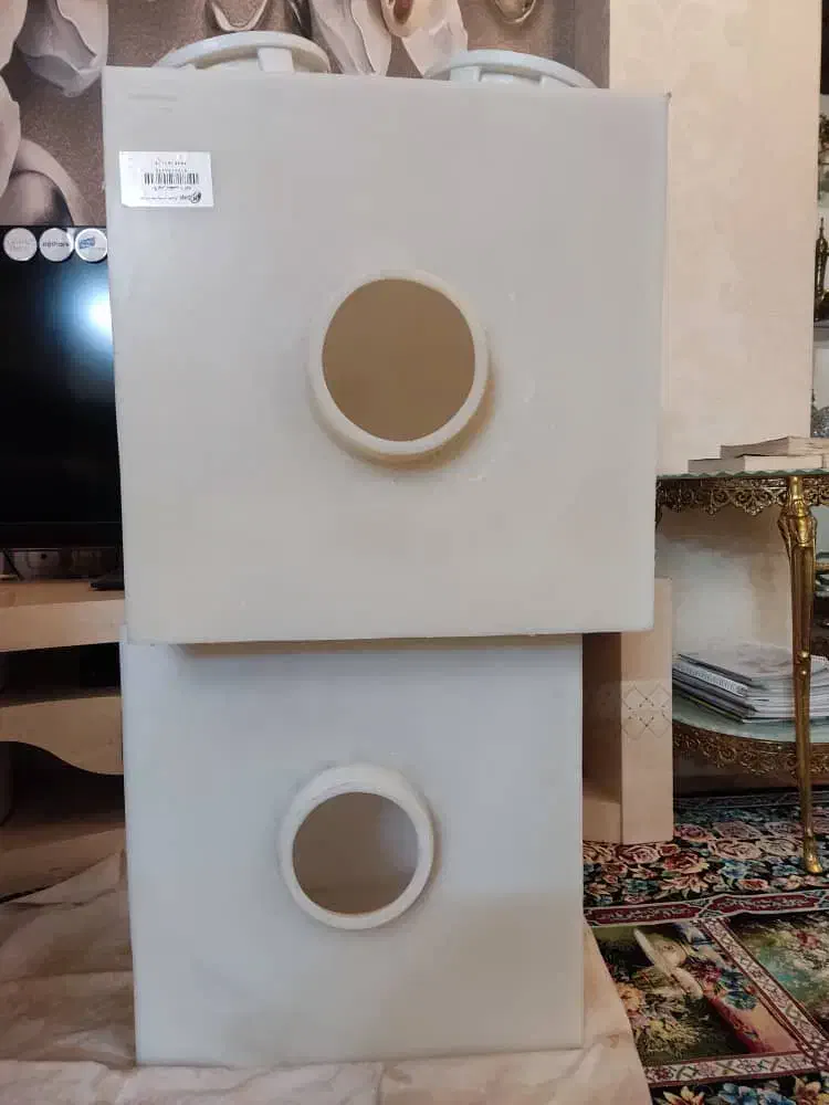 مخزن اب شیردار نود لیتری|ظروف نگهدارنده، پلاستیکی، یک‌بارمصرف|تهران, تهرانپارس غربی|دیوار