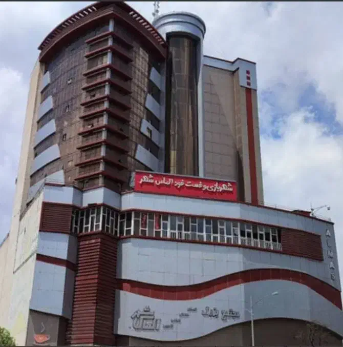 مغازه طلافروشی درشریعتی الماس شهر|فروش مغازه و غرفه|اردبیل, |دیوار