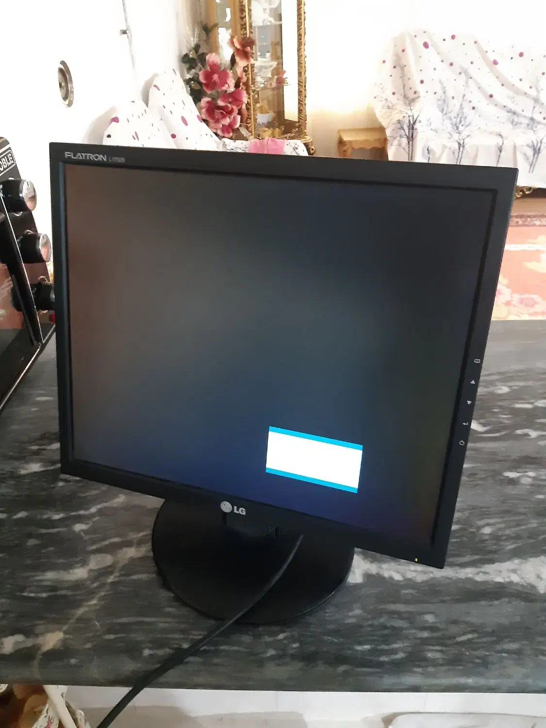 مانیتور 17 اینچی ال جی اصلی|قطعات و لوازم جانبی رایانه|میاندوآب, |دیوار