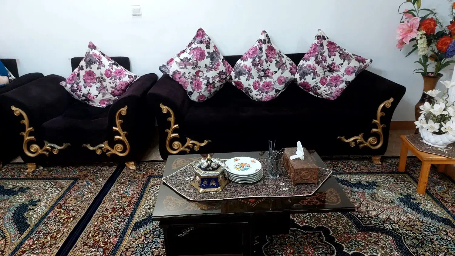 مبل راحتی|مبلمان خانگی و میز عسلی|رشت, دیانتی|دیوار