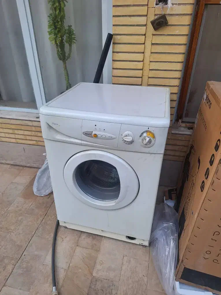 لباسشویی ۷ کیلویی ابسال|ماشین لباسشویی و خشککن لباس|شهرضا, |دیوار