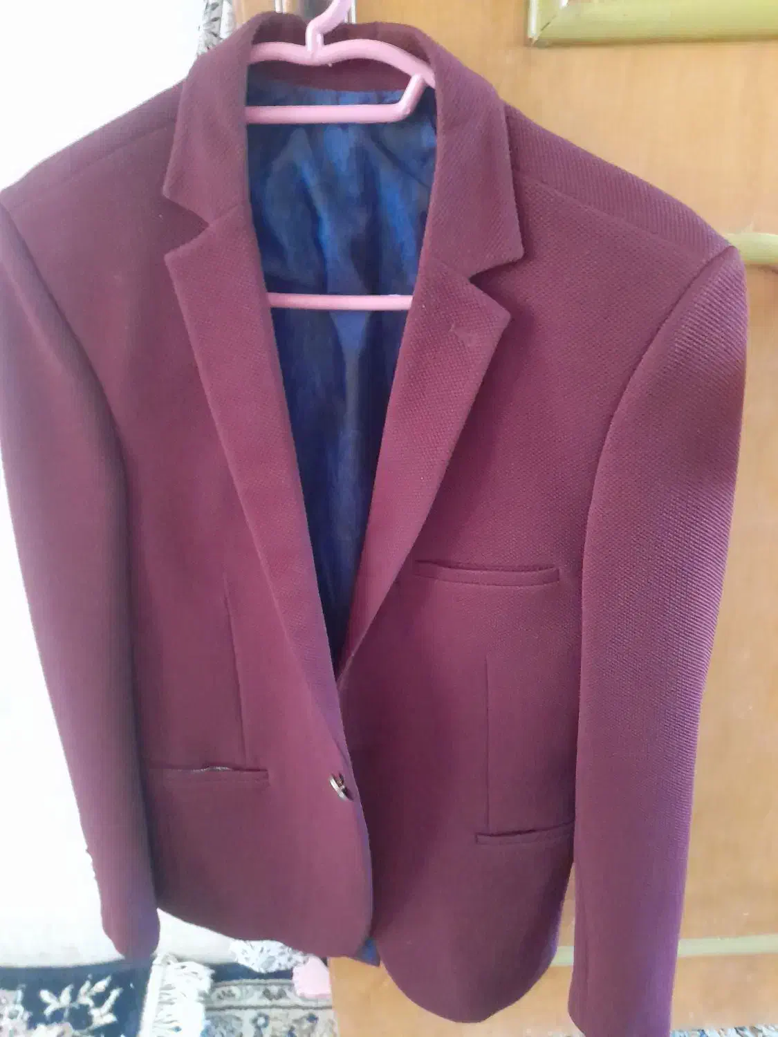 کت در دورنگ زرشکی وسورمه ای|لباس|طبس, |دیوار