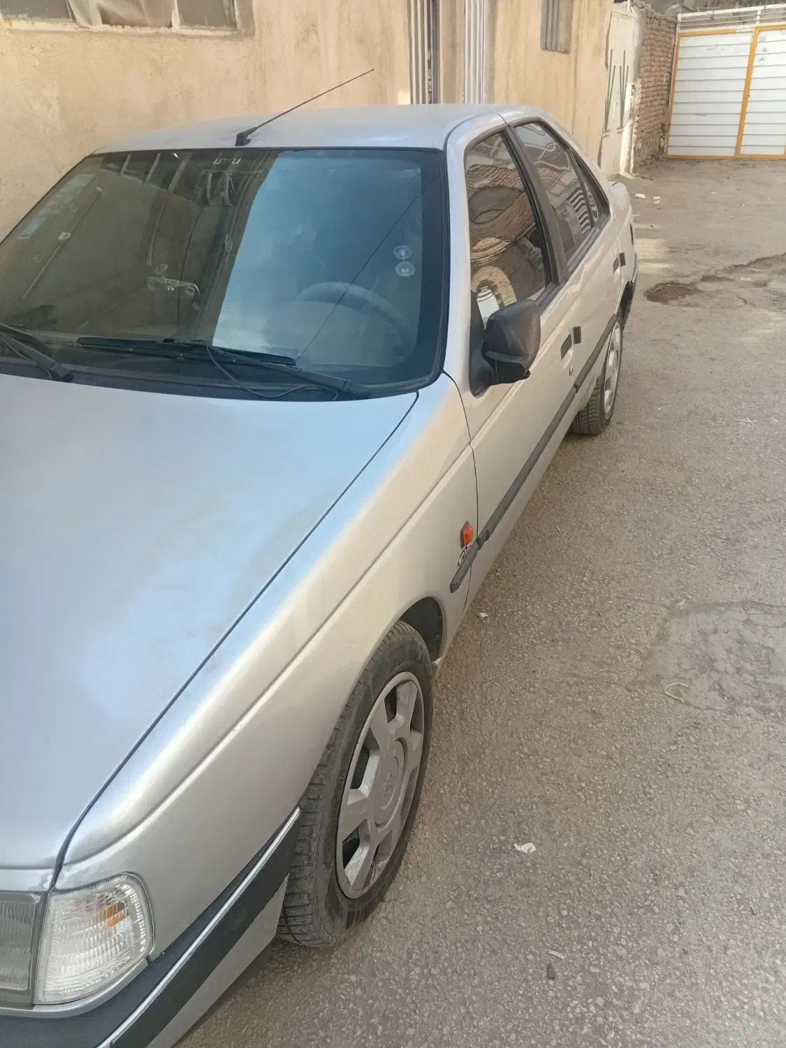 پژو۴۰۵|خودرو سواری و وانت|همدان, |دیوار