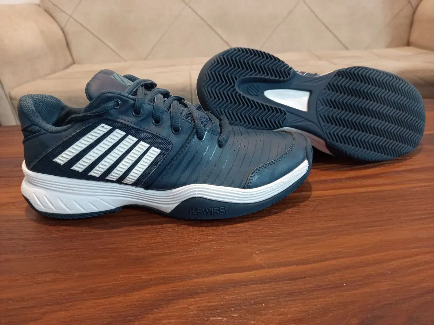 کتونی اورجینال تنیسی|کیف، کفش، کمربند|بندر ترکمن, |دیوار