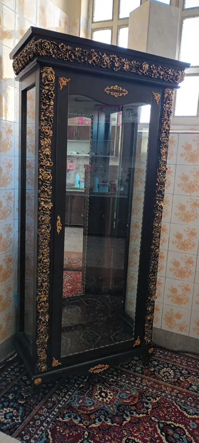 ویترین|بوفه، ویترین، کنسول|قم, قلعه عموحسین|دیوار