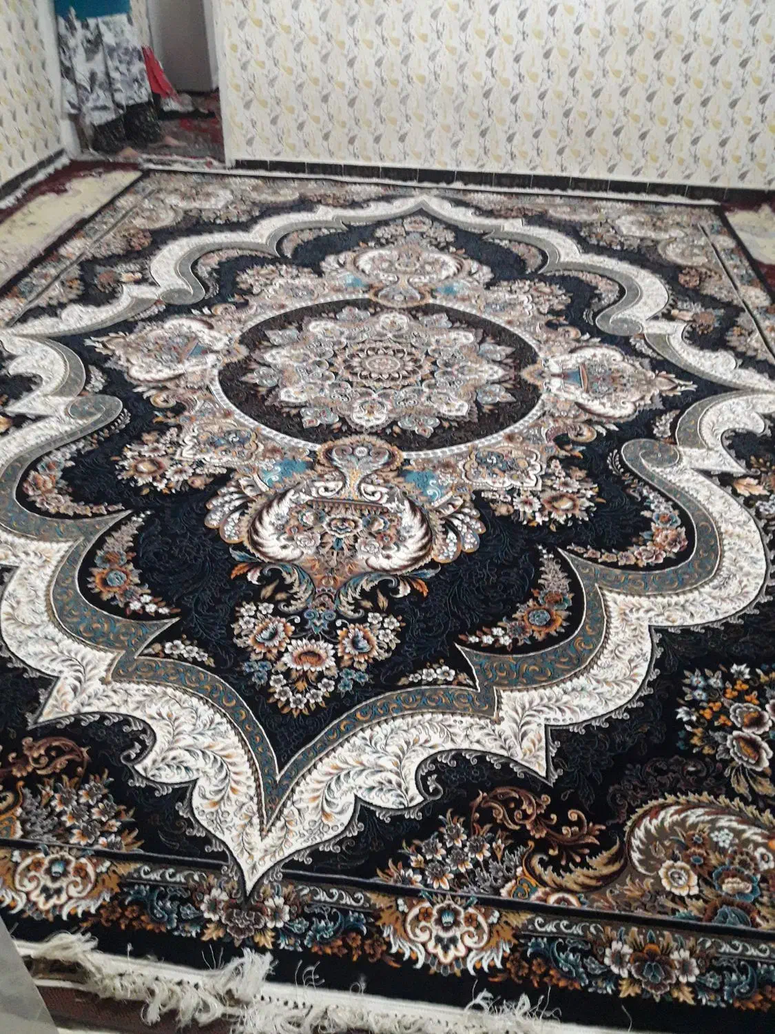 ۴ تا فرش ۱۲ متری نو باز نشده|فرش|کرمانشاه, |دیوار